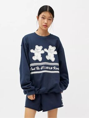 The Mayfair Group Just Be Kind Teddy Sweatshirt. Size: S/M